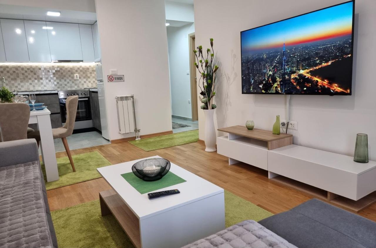 Modern & Trendy Apartment 斯科普里 外观 照片