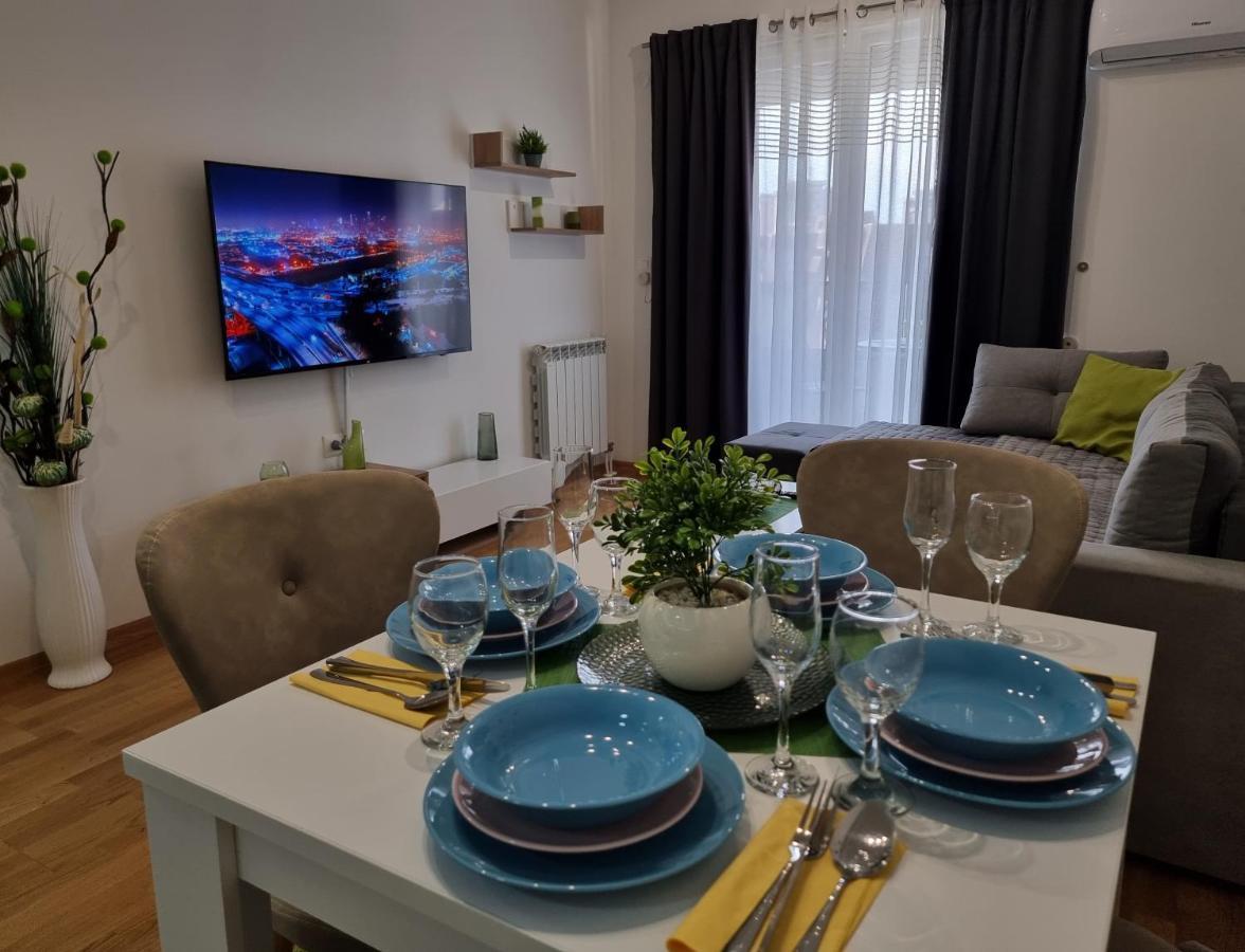 Modern & Trendy Apartment 斯科普里 外观 照片