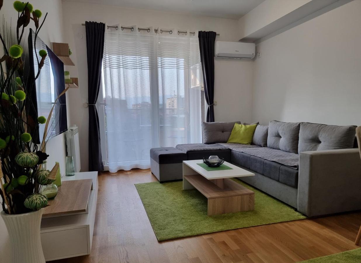 Modern & Trendy Apartment 斯科普里 外观 照片