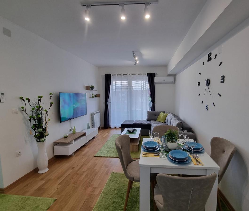 Modern & Trendy Apartment 斯科普里 外观 照片