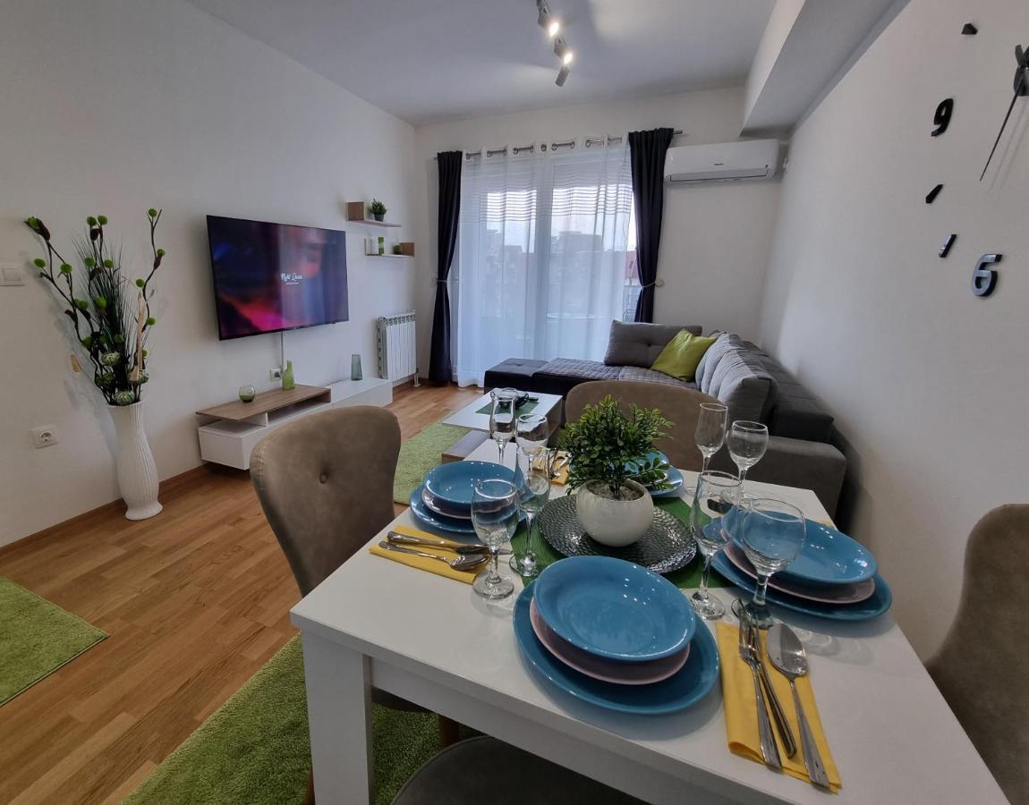 Modern & Trendy Apartment 斯科普里 外观 照片