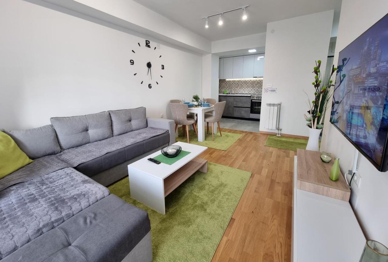 Modern & Trendy Apartment 斯科普里 外观 照片